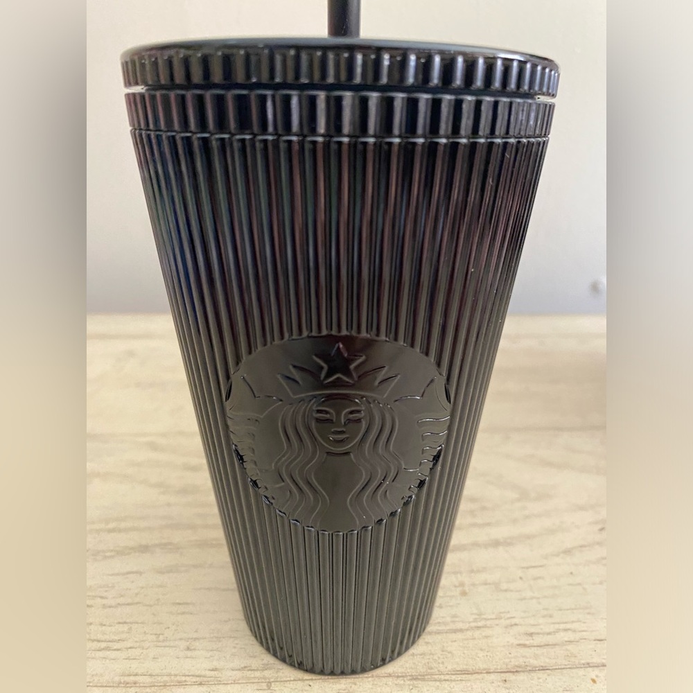 New Starbucks coffee ☕️ tumbler, Matte Black, 2025, durability, straw included